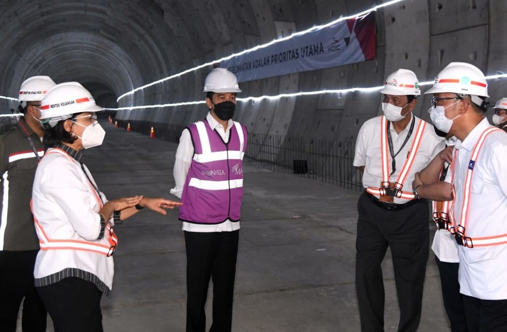 Ditinjau Jokowi, Kereta Cepat Siap Beroperasi Tahun Depan