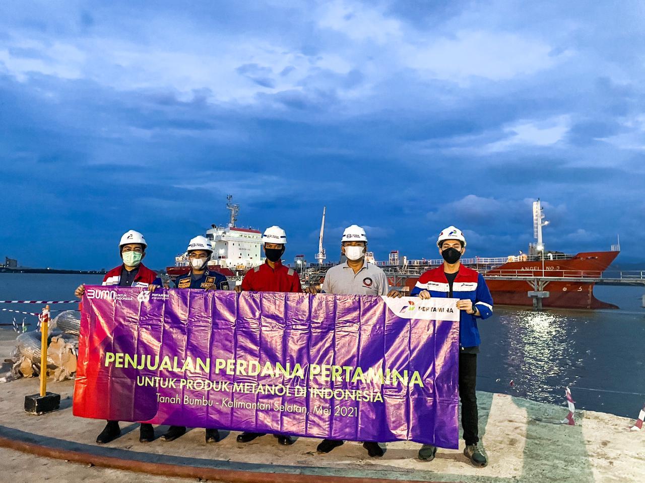 Pertamina Jual Perdana Produk Metanol Sebesar 3.000 MT