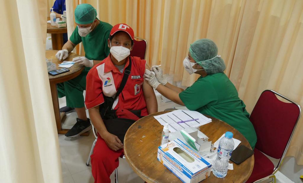 500 Petugas SPBU dan Awak Mobil Tangki di Yogyakarta Divaksin