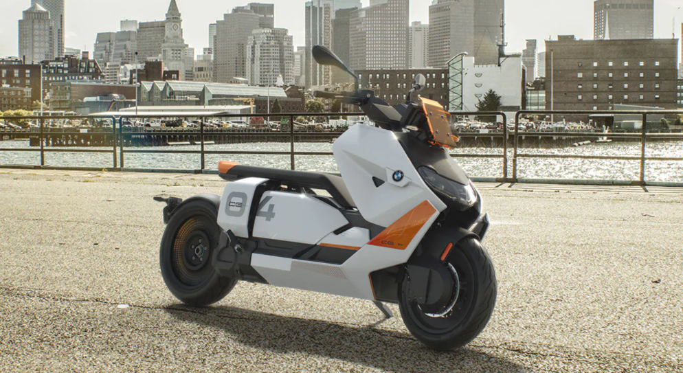 BMW CE 04, Motor Listrik Futuristik Bebas Emisi
