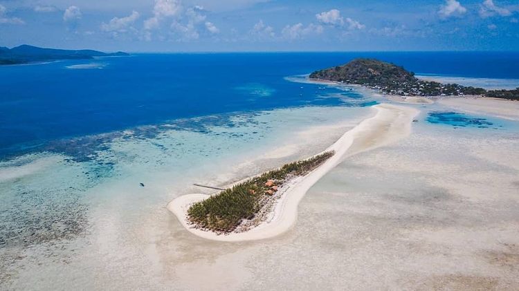 Pulau Bawean, Bahari Tersembunyi di Balik Kota Industri