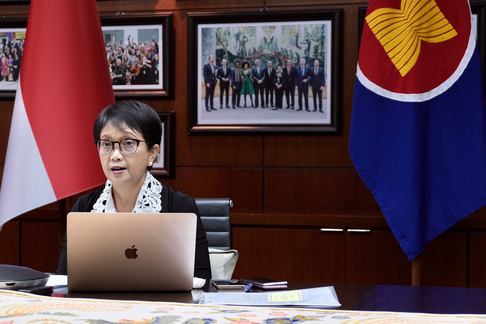 Retno Marsudi, Penyelamatan WNI & Diplomasi untuk Masa Depan Afghanistan