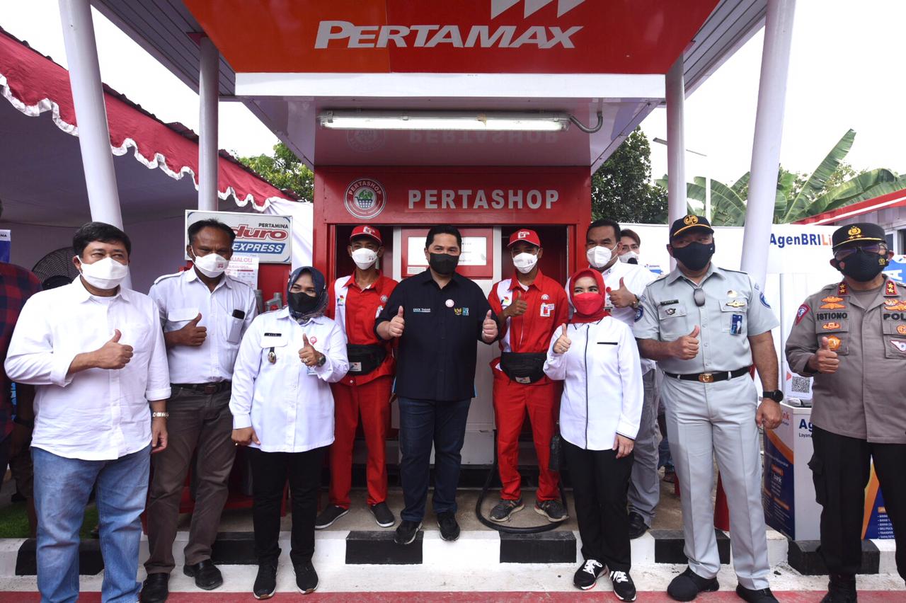 Menteri BUMN dan Menteri Perhubungan Kunjungi Pertashop di Cepu Kabupaten Blora