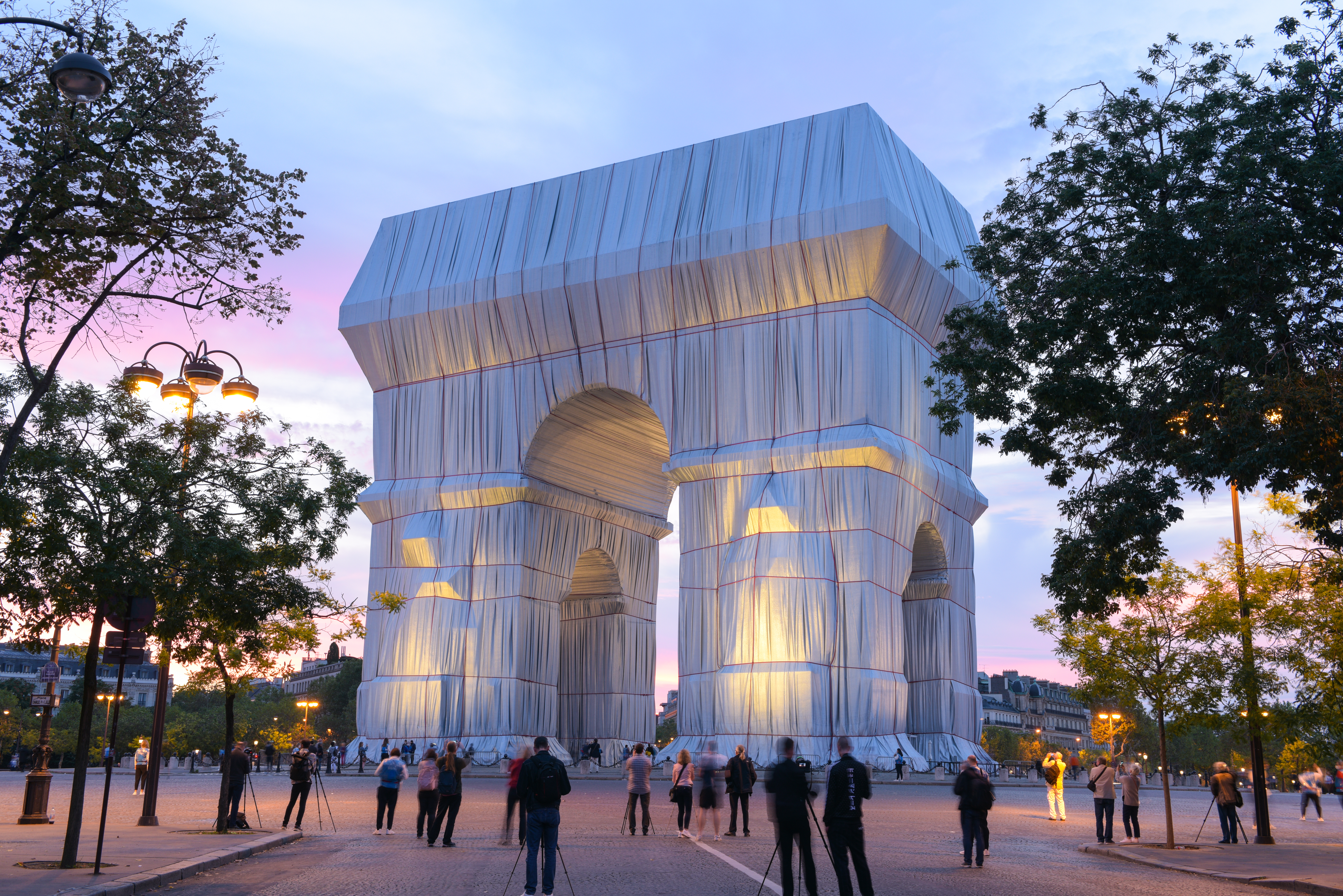 Arc De Triomphe Paris Ditutup Kain?