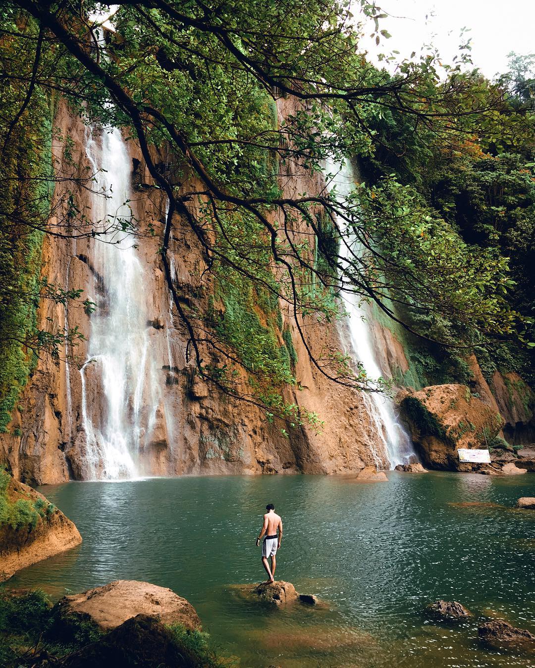 Pesona Hijaunya Air Curug Cikaso di Selatan Sukabumi
