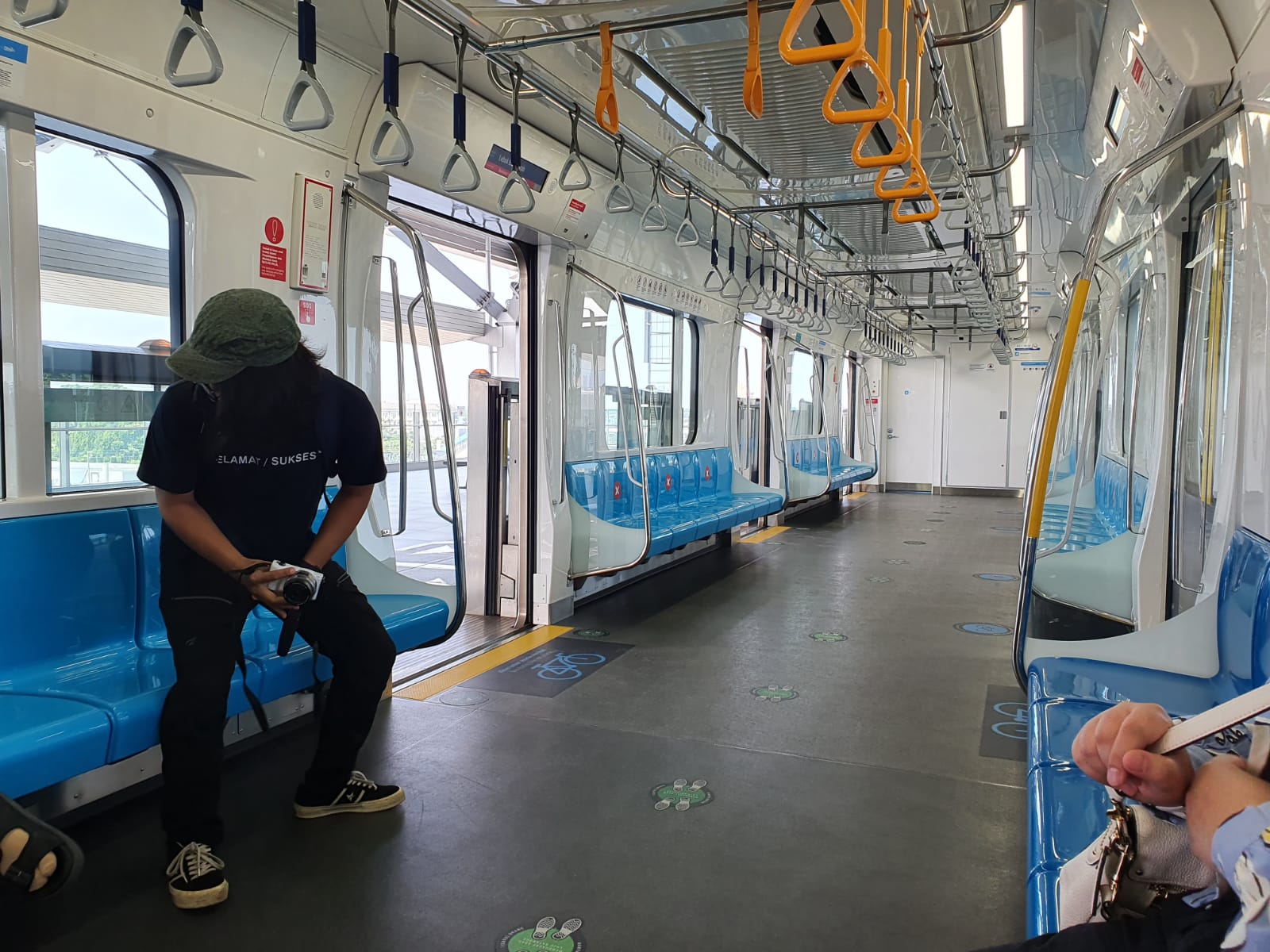 Pasca Pelonggaran PPKM, MRT Jakarta Masih Sepi
