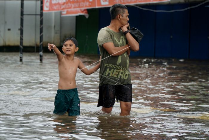 Presiden Jokowi Ungkap Sebab Banjir Sintang