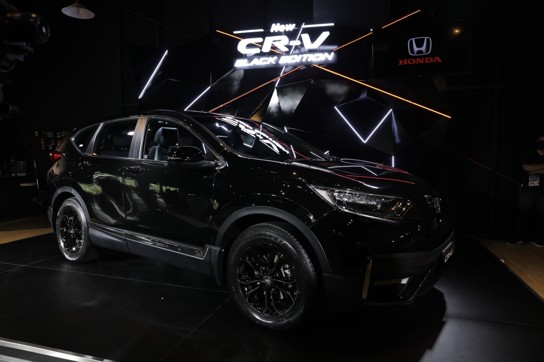 Luncurkan Edisi Serba Hitam, Harga Honda CR-V Terbaru Ini Terpaut Rp 15 Juta