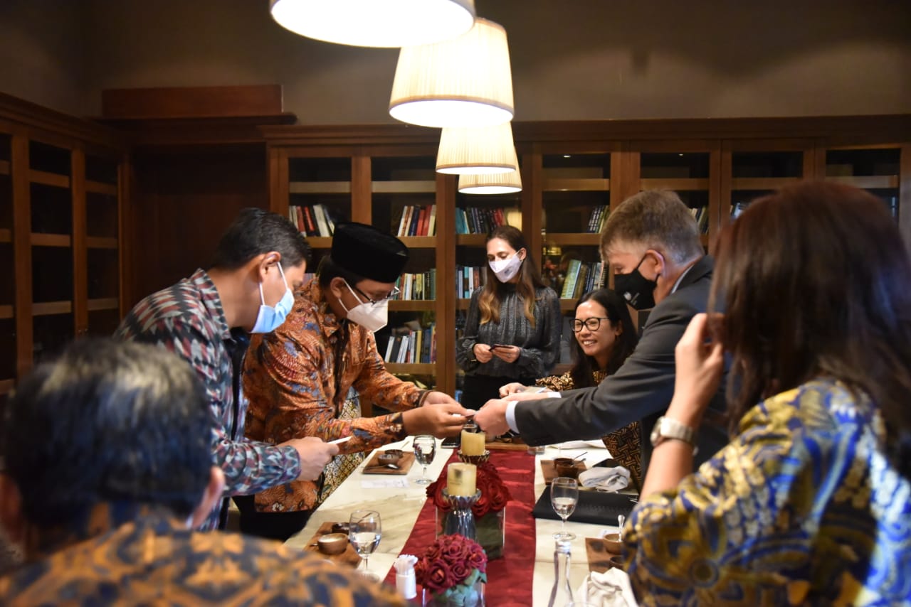 Sidoarjo Jalin Kerja Sama Sister City dengan Inggris