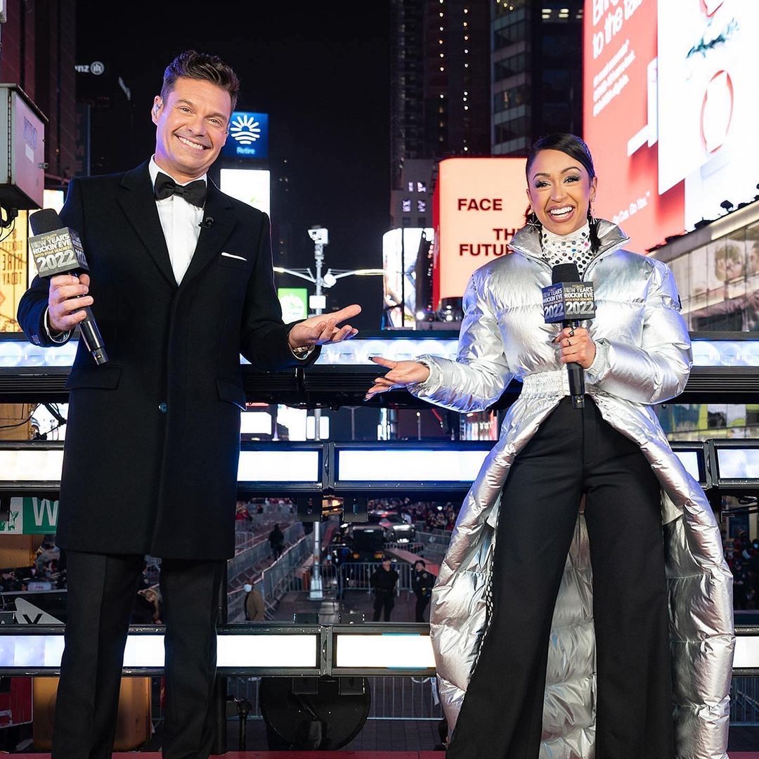 Perayaan Tahun Baru Melegenda, New York Rockin’ Eve Berlangsung Meriah