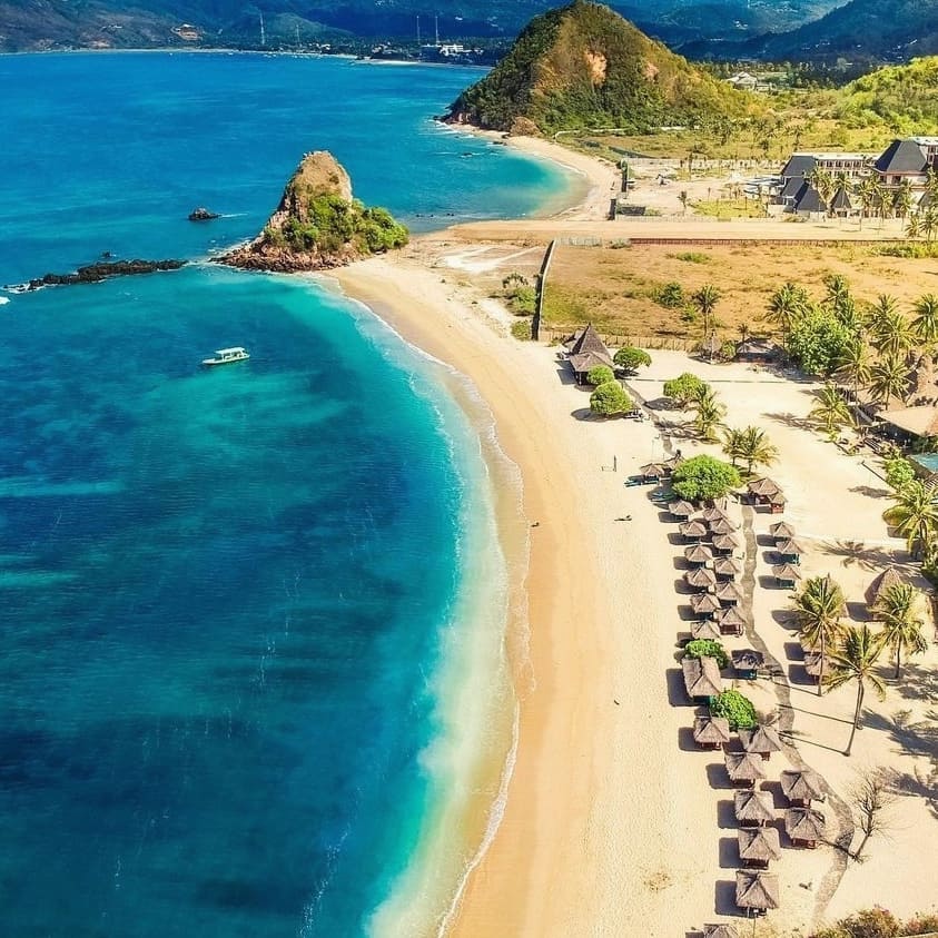 destinasi wisata mandalika