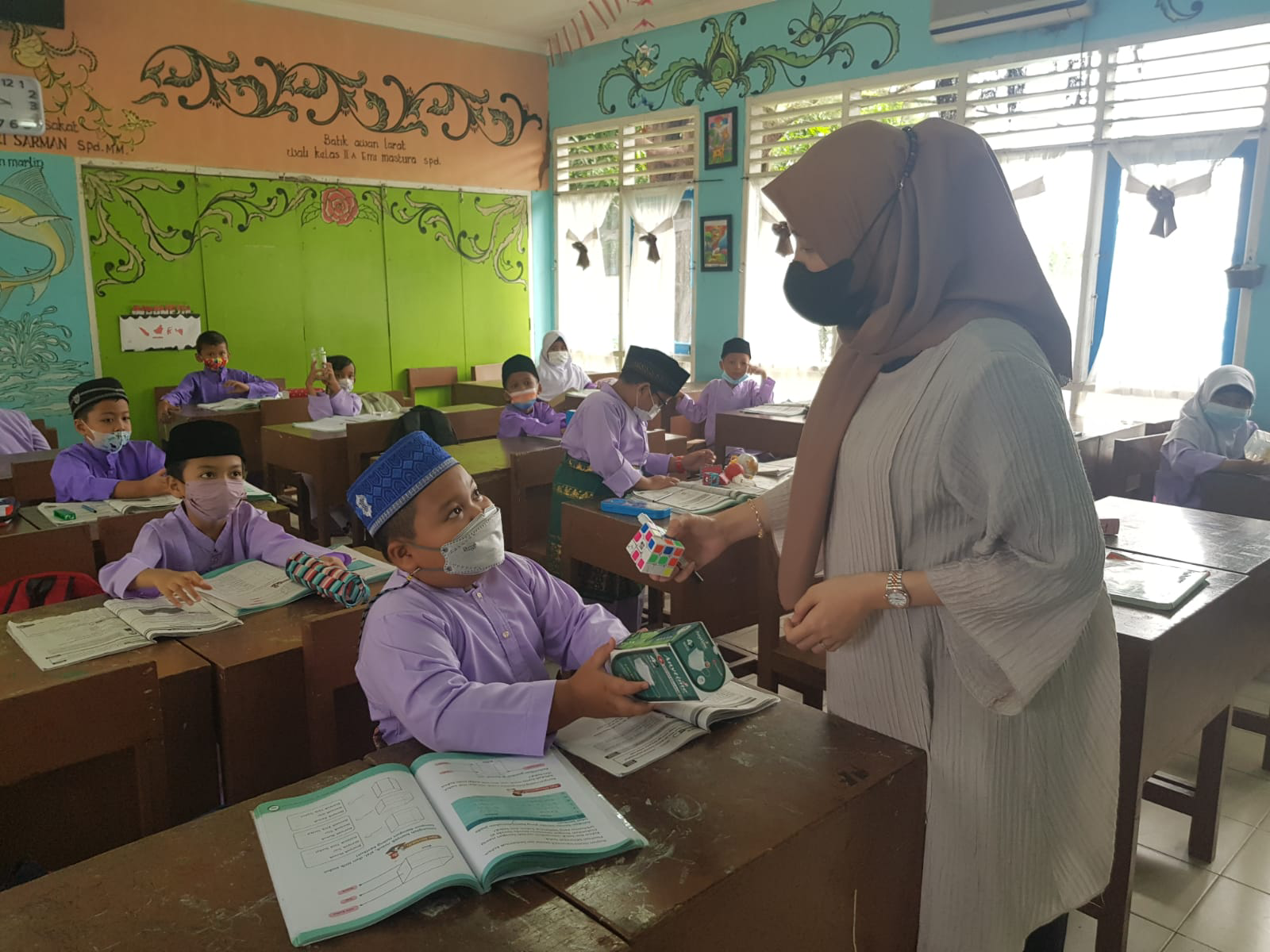 Pembelajaran Tatap Muka Kembali Dimulai, Ini Peraturannya