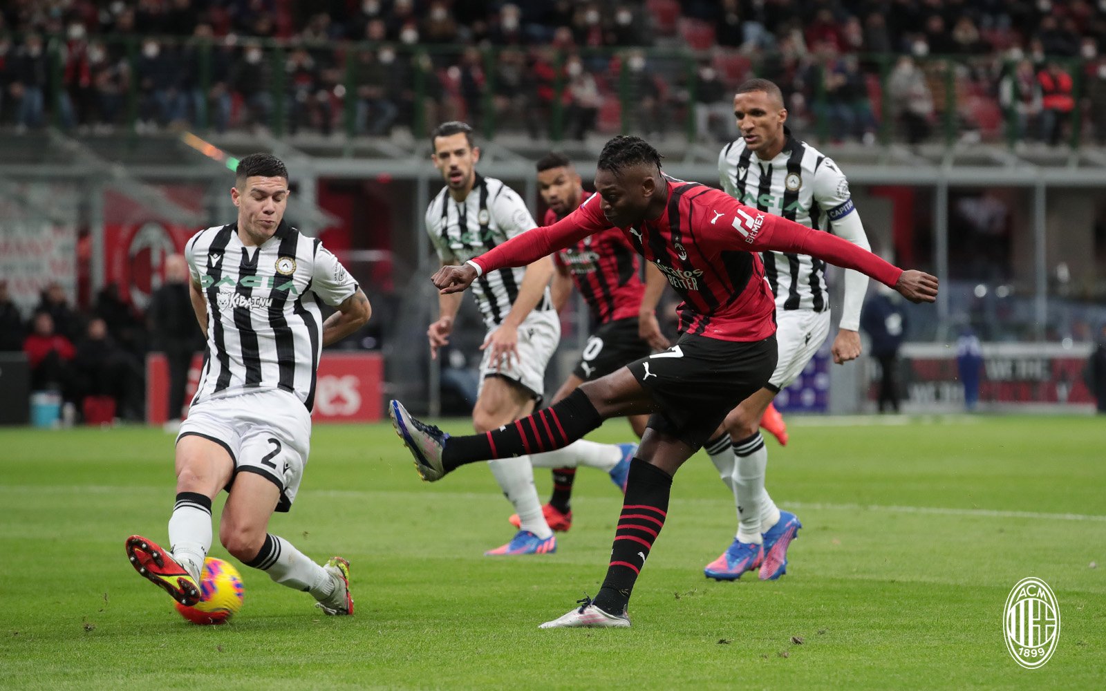Ketika AC Milan dan Inter Sama-sama Sulit Meraih Kemenangan