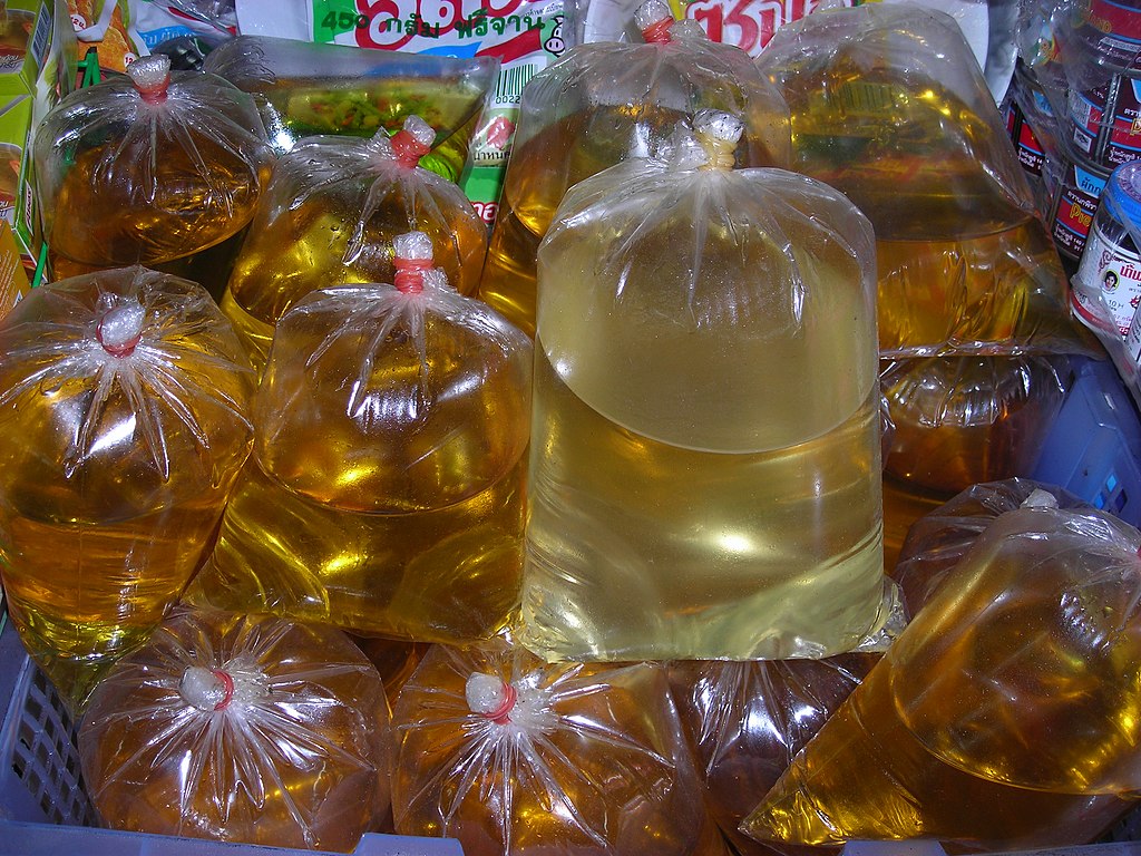 Cara Membedakan Minyak Goreng Asli dan Palsu