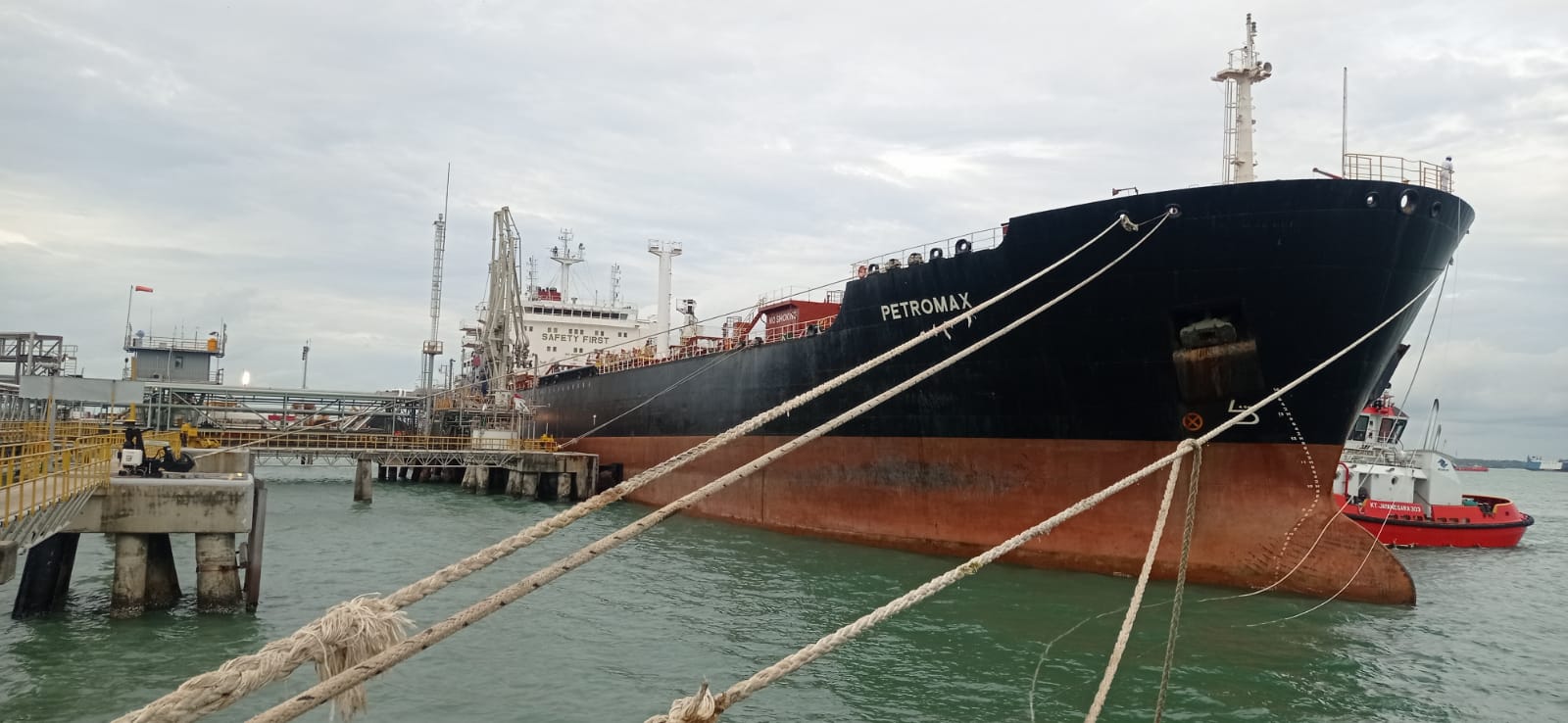 Kapal PIS mengangkut  150 ribu barel minyak mentah ke Thailand 