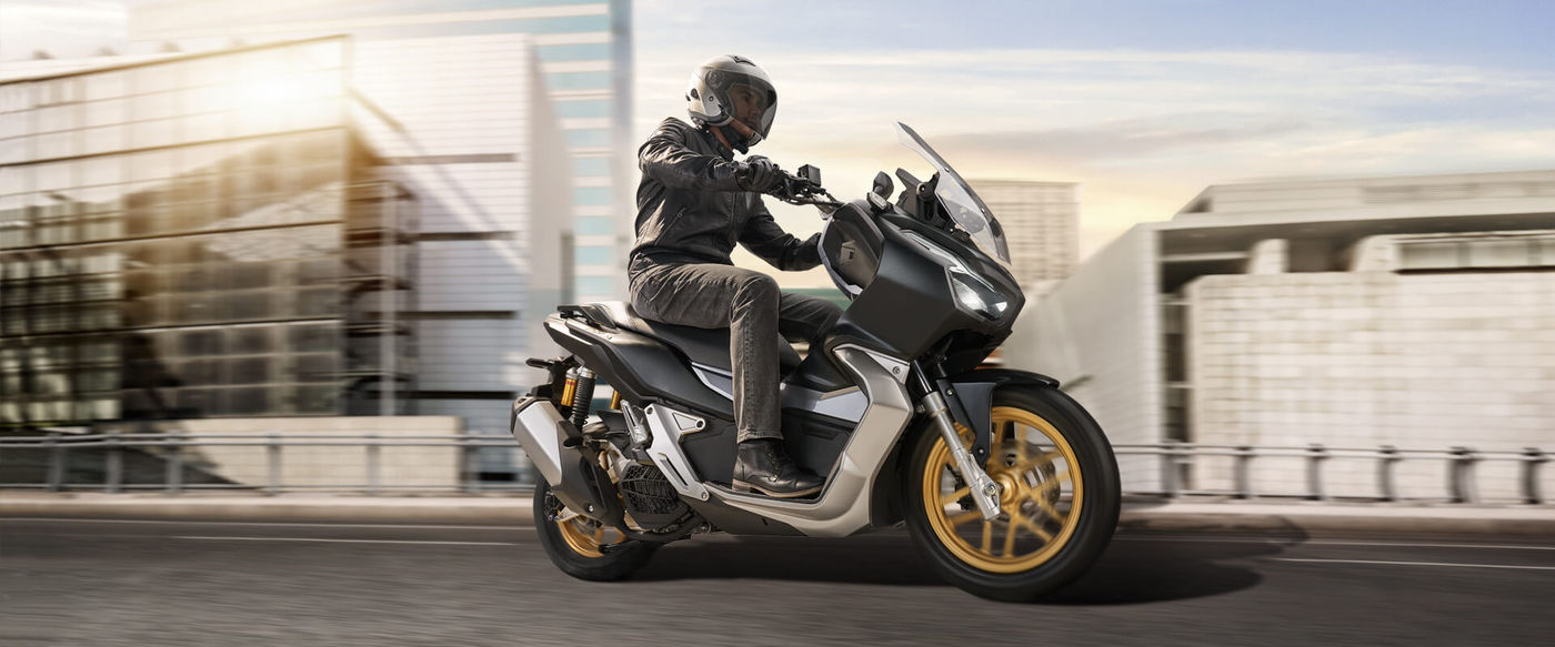 Digunakan di Mandalika Sebagai Skutik Resmi, Apa Keunggulan Honda ADV 150?