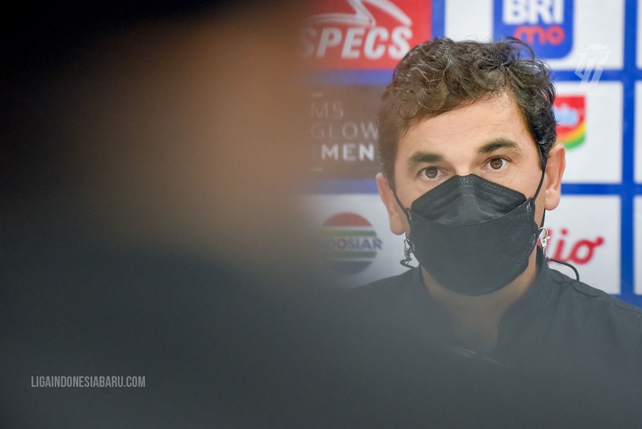 5 Pelatih Calon Juara Liga 1 2021/2022