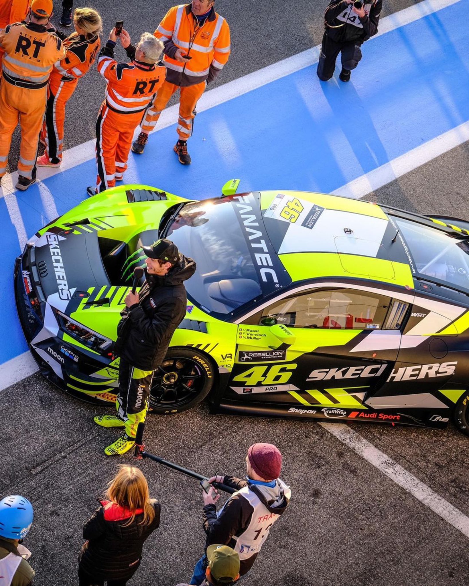 Valentino Rossi: Banting Setir Balap Mobil, Tonton MotoGP dari Sofa