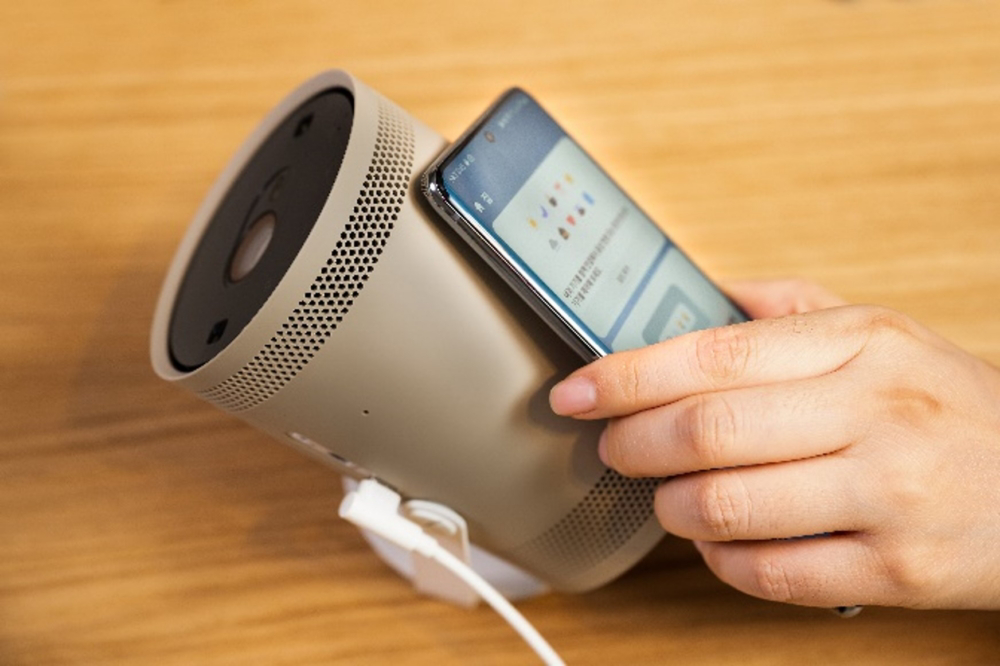 Samsung The Freestyle, Proyektor Portabel yang Canggih