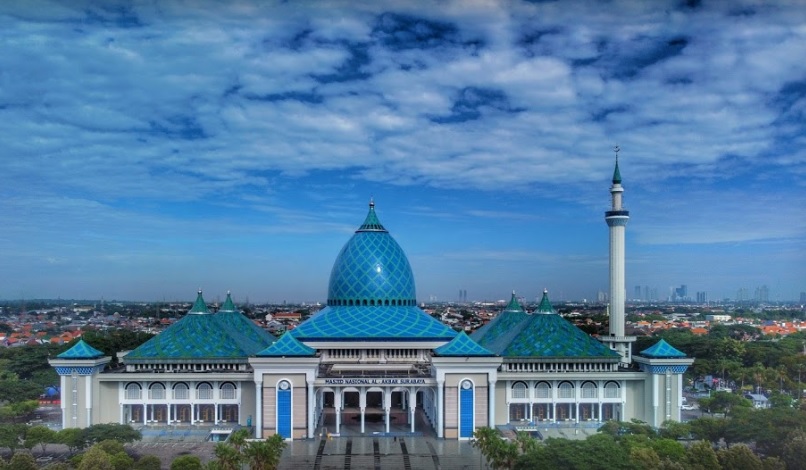 Masjid Al-Akbar Surabaya, Tempat Favorit Iktikaf di Akhir Ramadhan