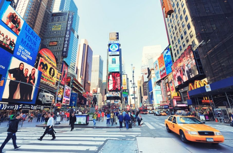 Shalat Tarawih di NY Times Square Kenalkan Islam Damai