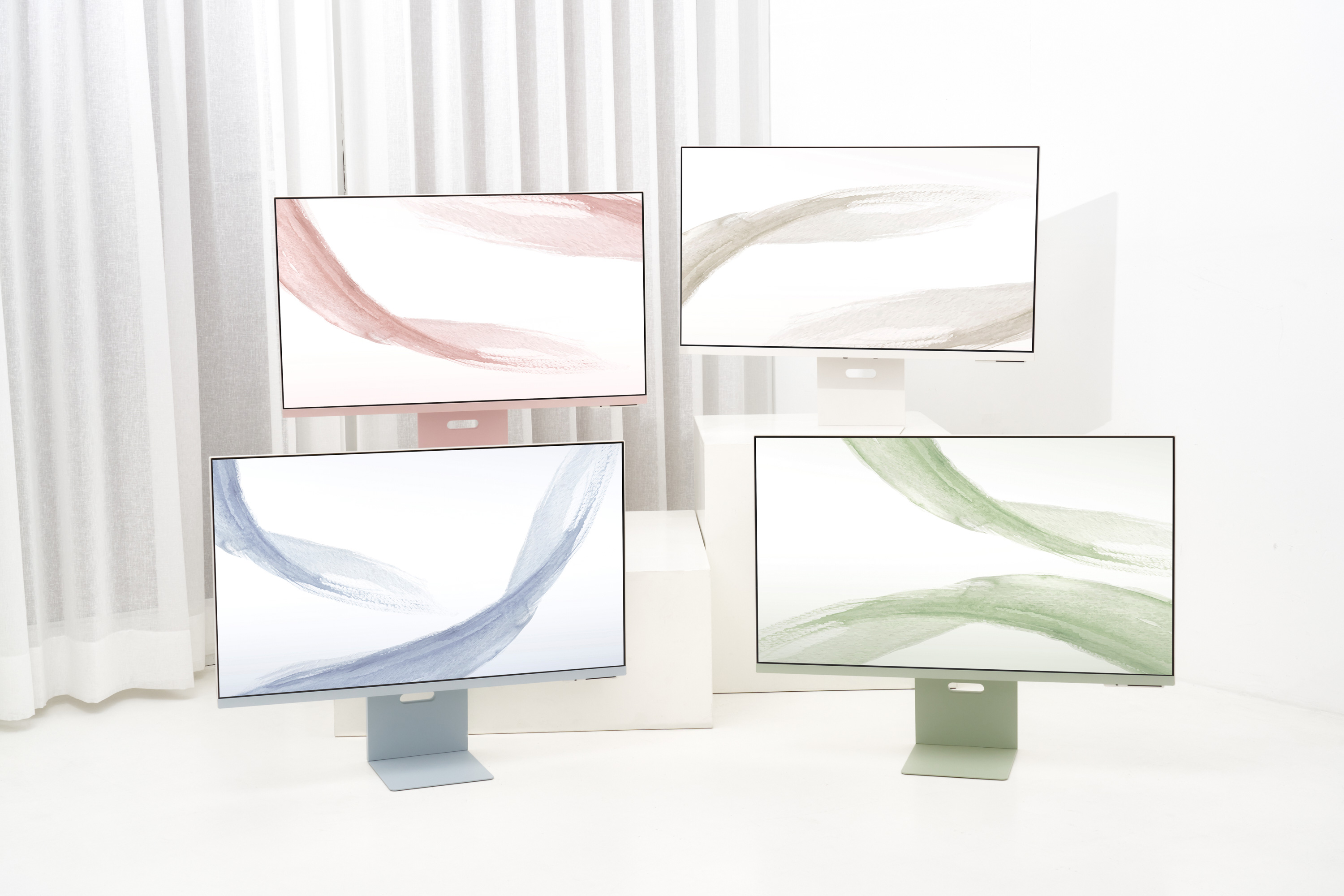 Harga Terjangkau, Monitor M8 Samsung Hadir dengan Webcam dan Smart TV