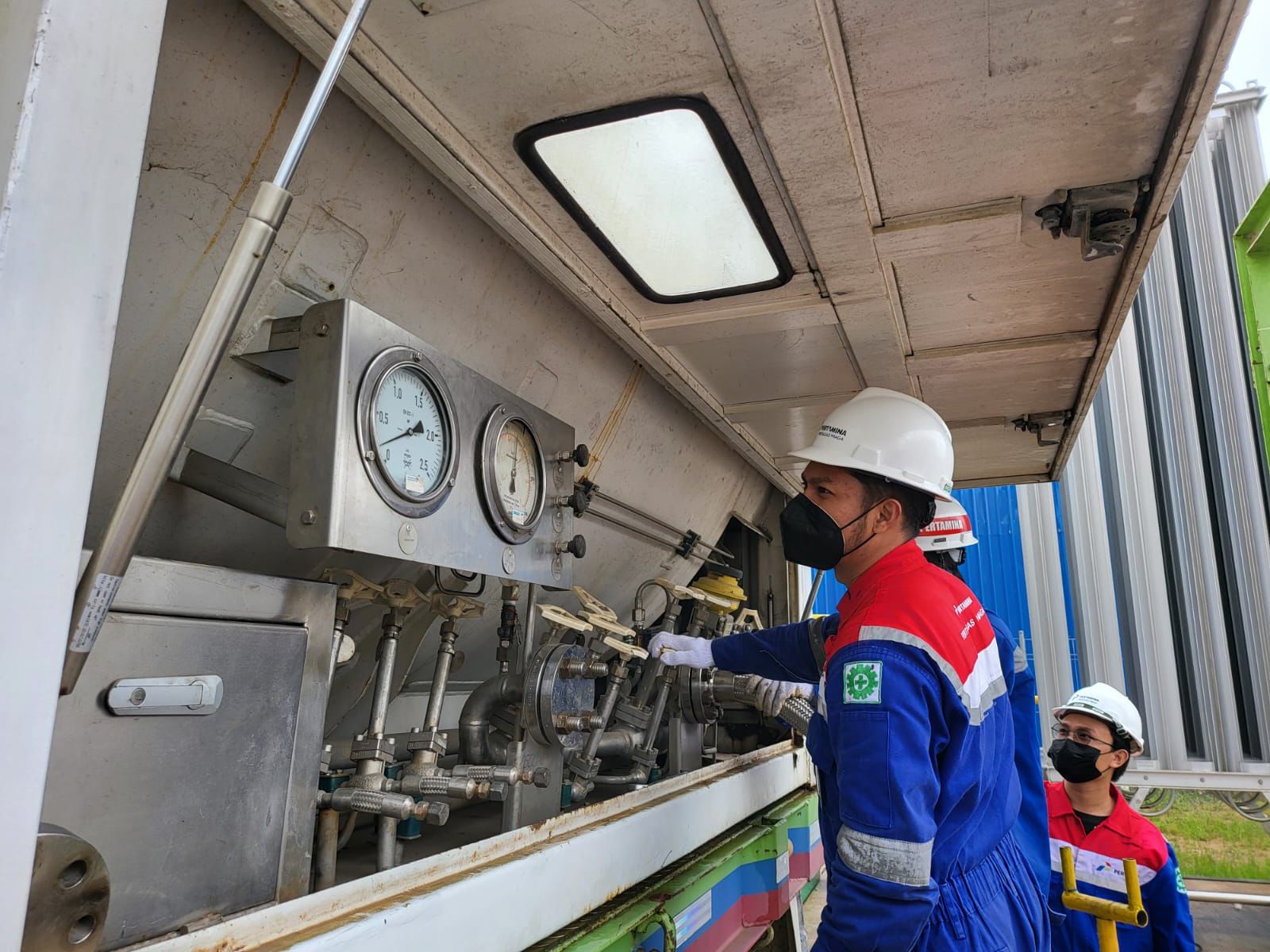 Pertamina Suplai LNG Perdana ke Industri Bontang