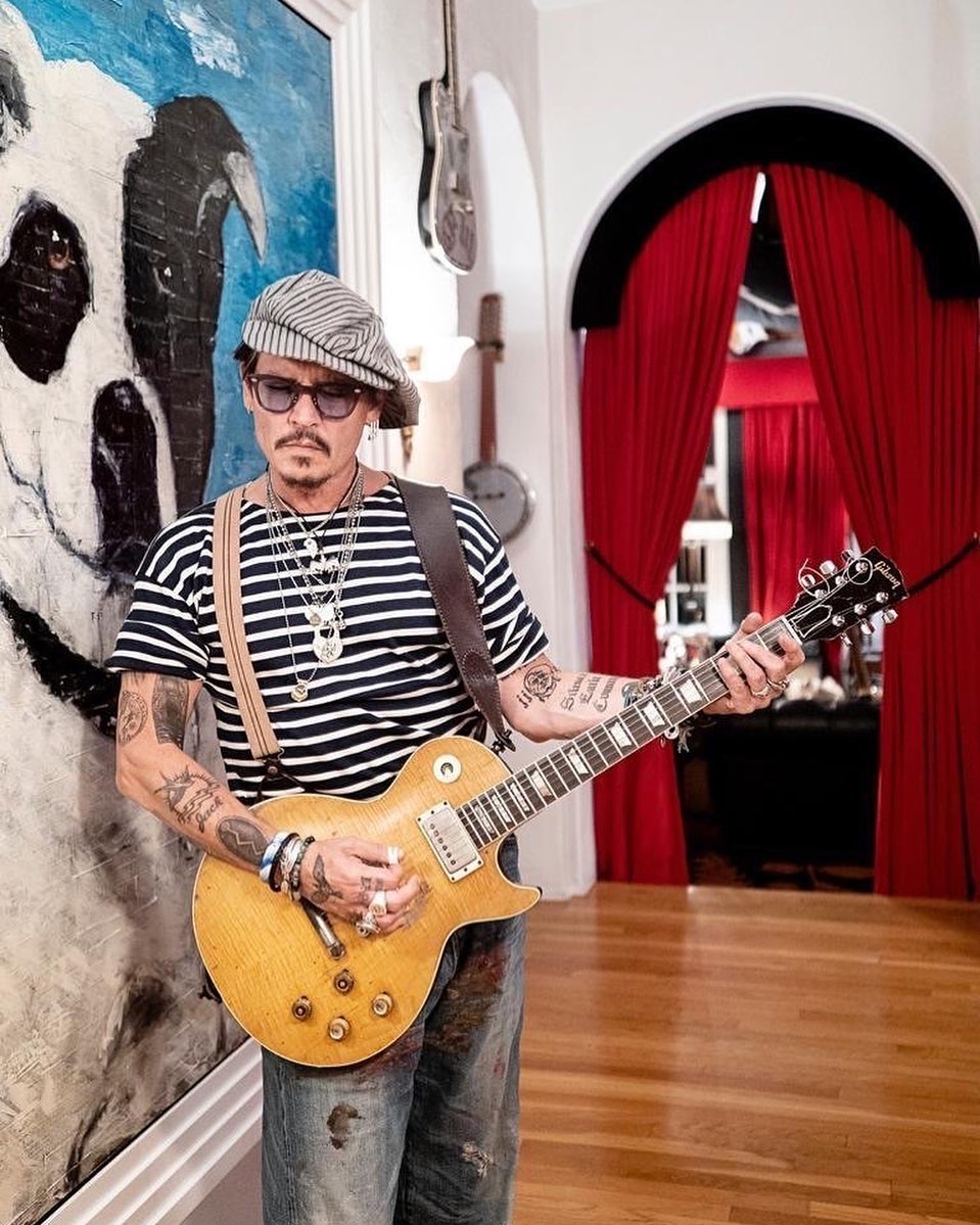 Johnny Depp, Aktor Seribu Wajah Film Hollywood