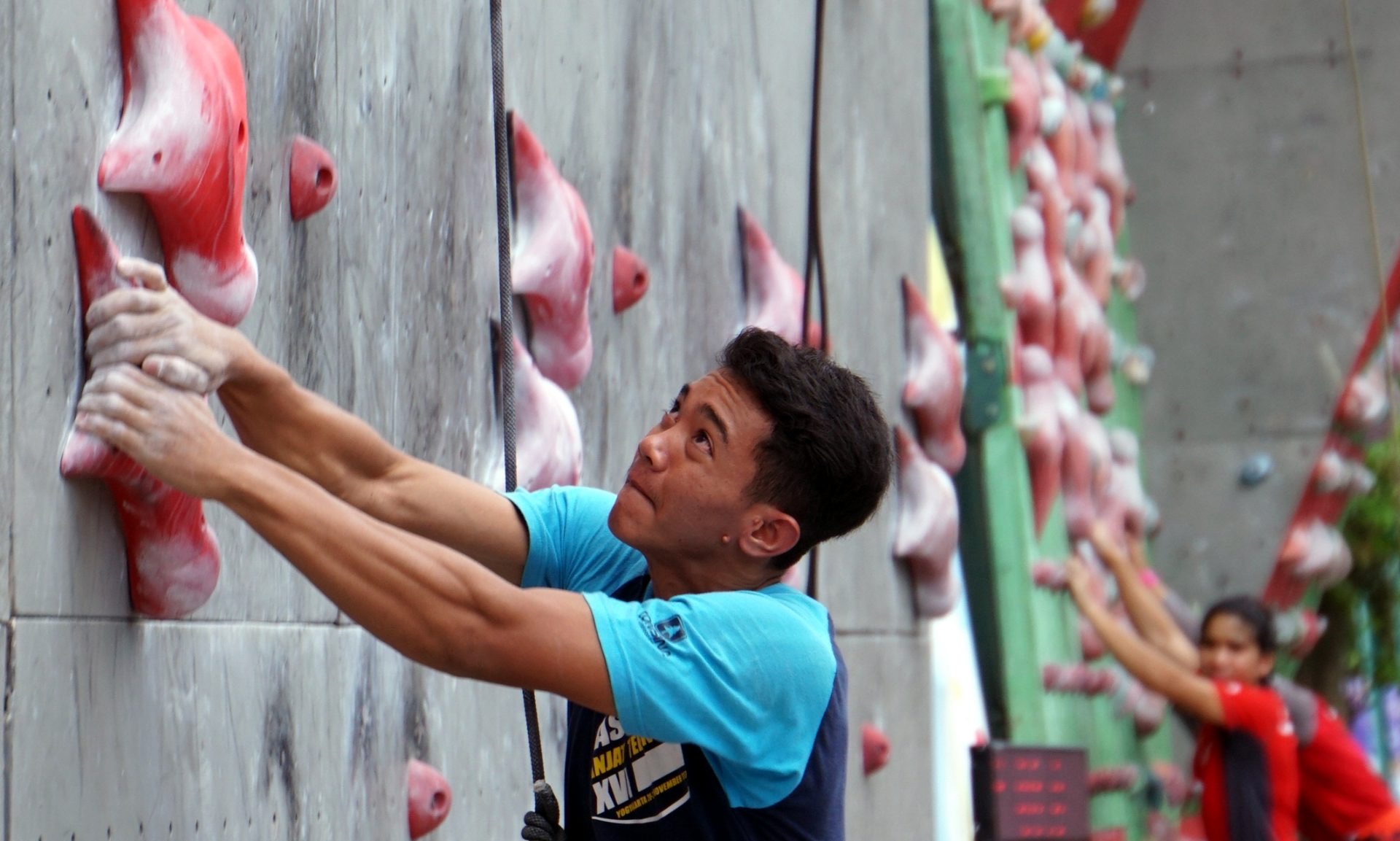 Kiromal Katibin, “Spiderman” Kembali Pecahkan Rekor Dunia