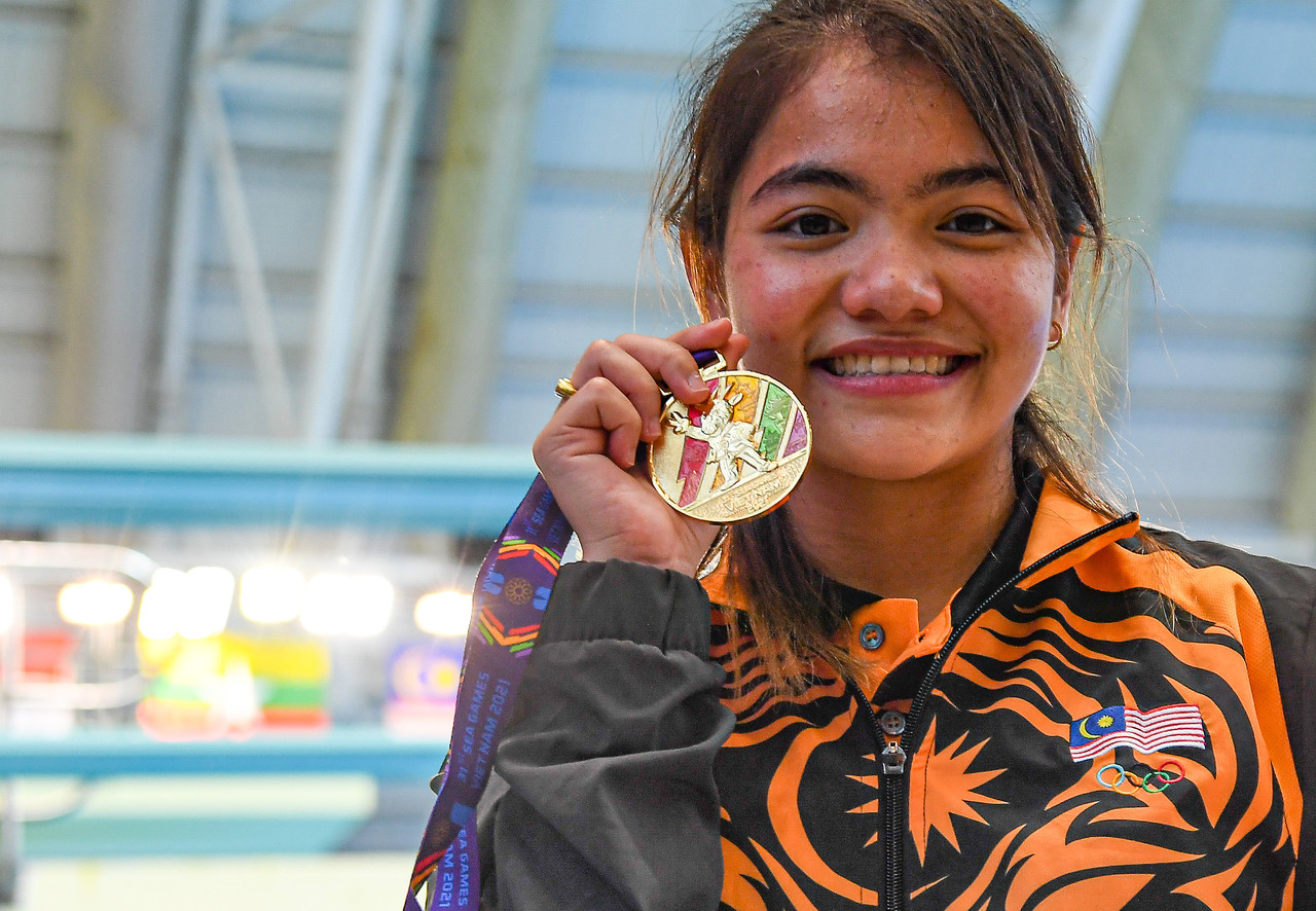 Nur Dhabitah, Peraih Medali Emas Pertama di SEA Games 2021