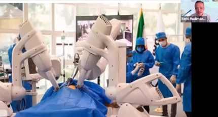 Kemenkes Bentuk Pusat Bedah Robotik di Bandung dan Yogyakarta
