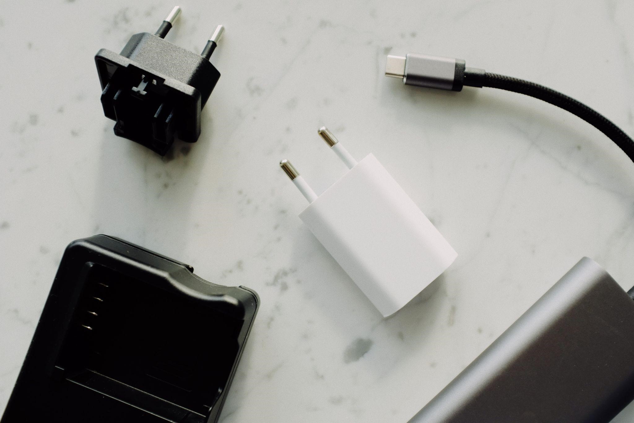Eropa Wajibkan Seluruh Perangkat Elektronik Gunakan USB-C Mulai 2024