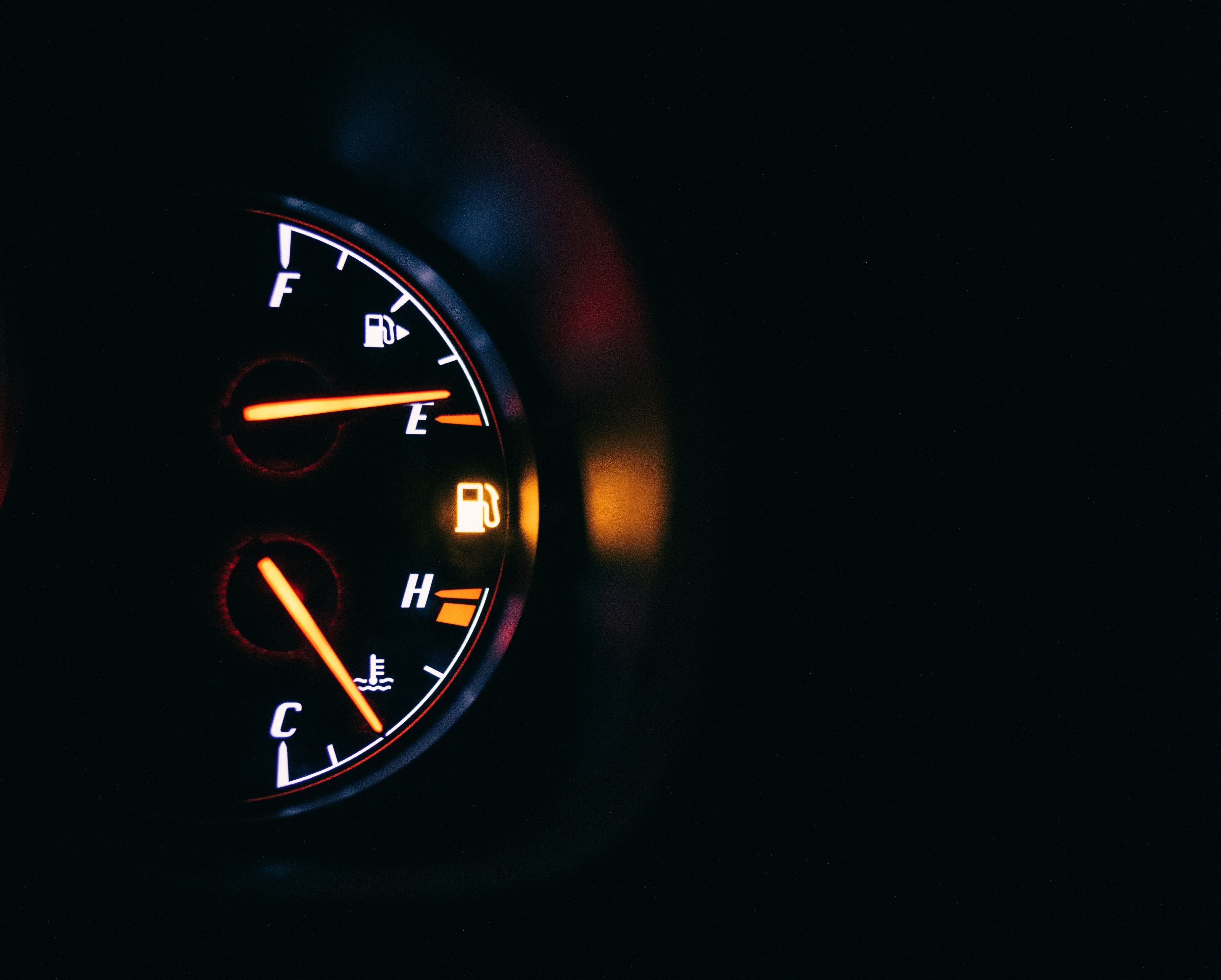 5 Tanda Mobil Mulai Boros Bensin