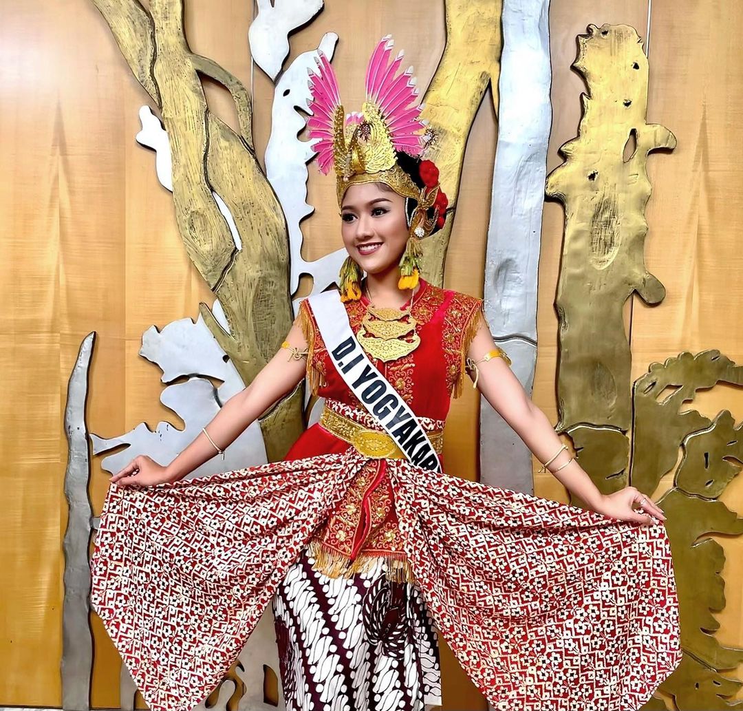 Mengenal Sosok Puteri Indonesia DIY 2022, Erina Gudono