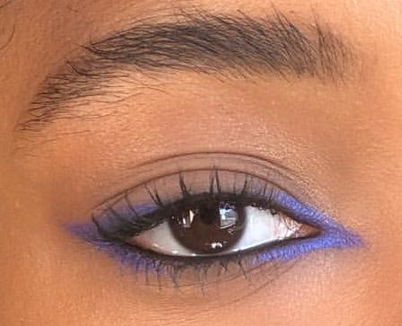 Bosan Dengan Eyeliner Hitam? Coba Warna-Warna Ini!