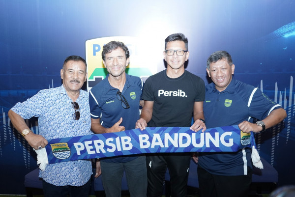 Persib Kontrak Luis Milla 2 Tahun, Ditargetkan Raih Gelar Juara Liga 1
