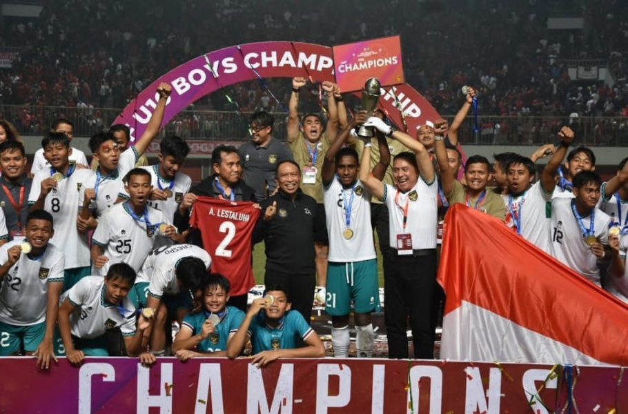 Kado HUT RI, Jokowi Ucapkan Selamat kepada Timnas Indonesia U-16 yang Menjuarai Piala AFF