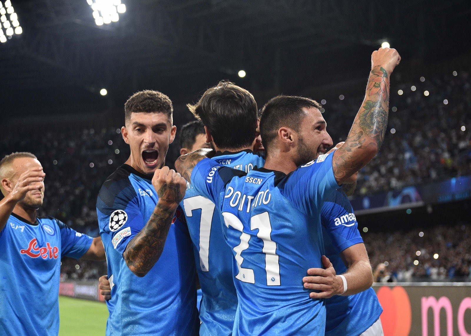 Hasil Liga Champions: Napoli Gulung Liverpool 4-1
