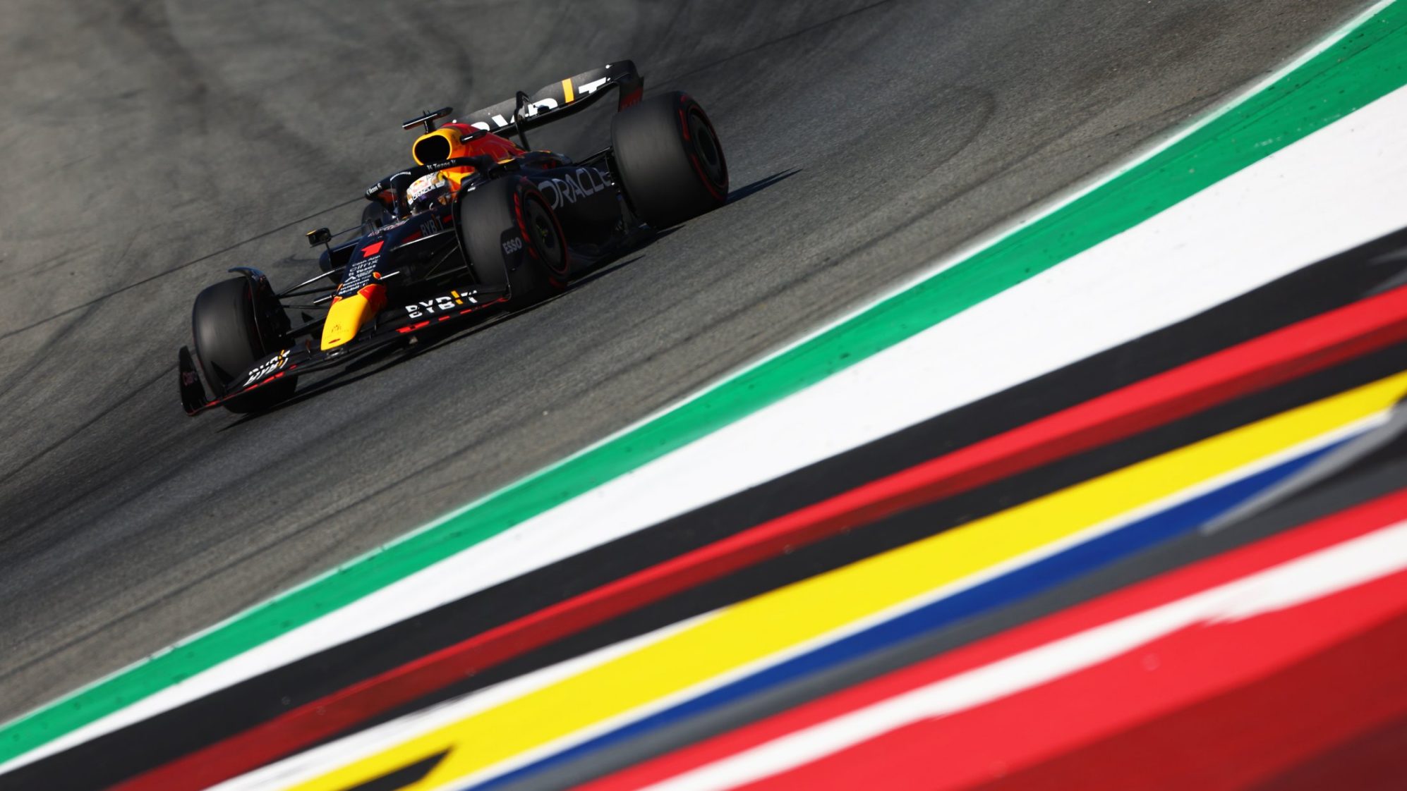 Hasil F1 Italia 2022: Max Verstappen Asapi Charles Leclerc di Kandang Ferrari