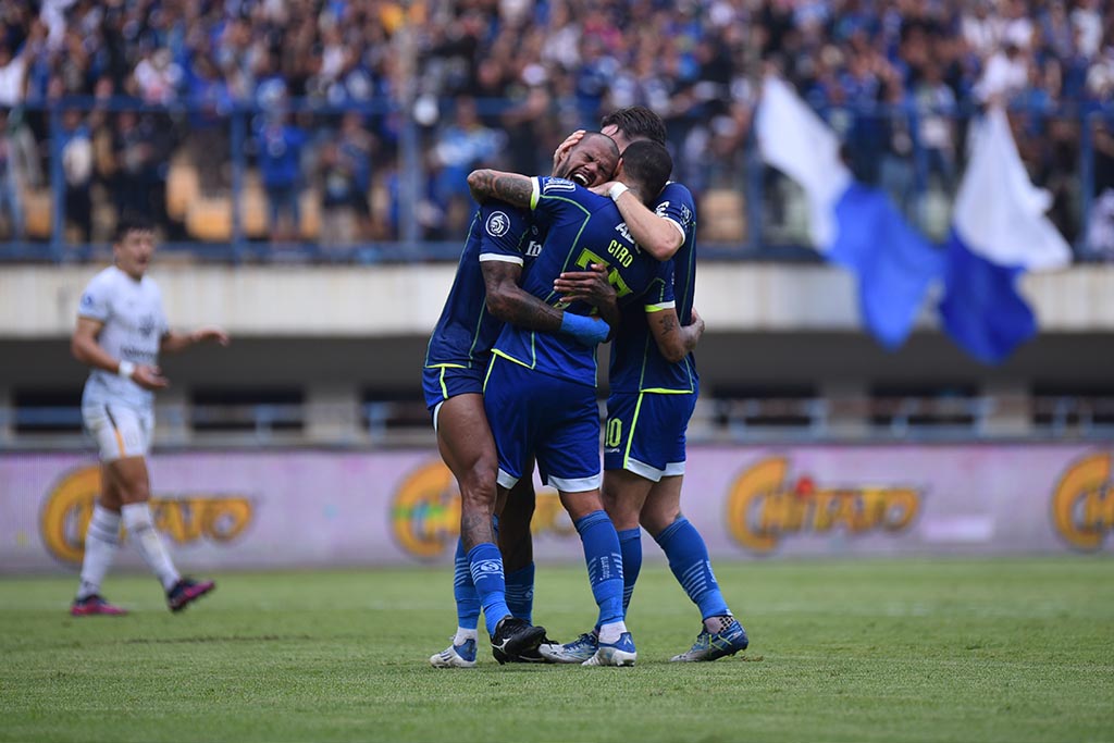Persib Akhirnya Rebut 3 Angka Berkat Tangan Dingin Luis Milla