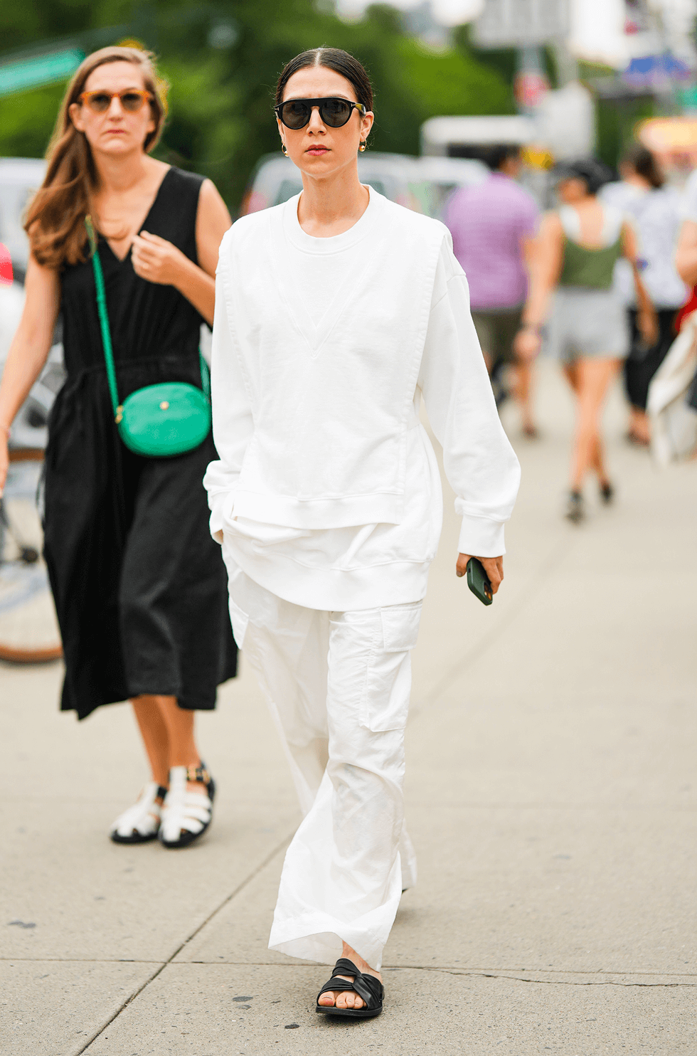 Intip Street-Style dari New York Fashion Week 2022