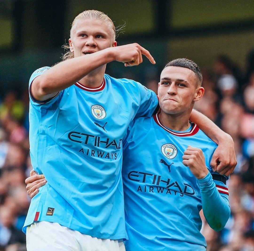 2 Pemain Hattrick, Manchester City Bantai Manchester United