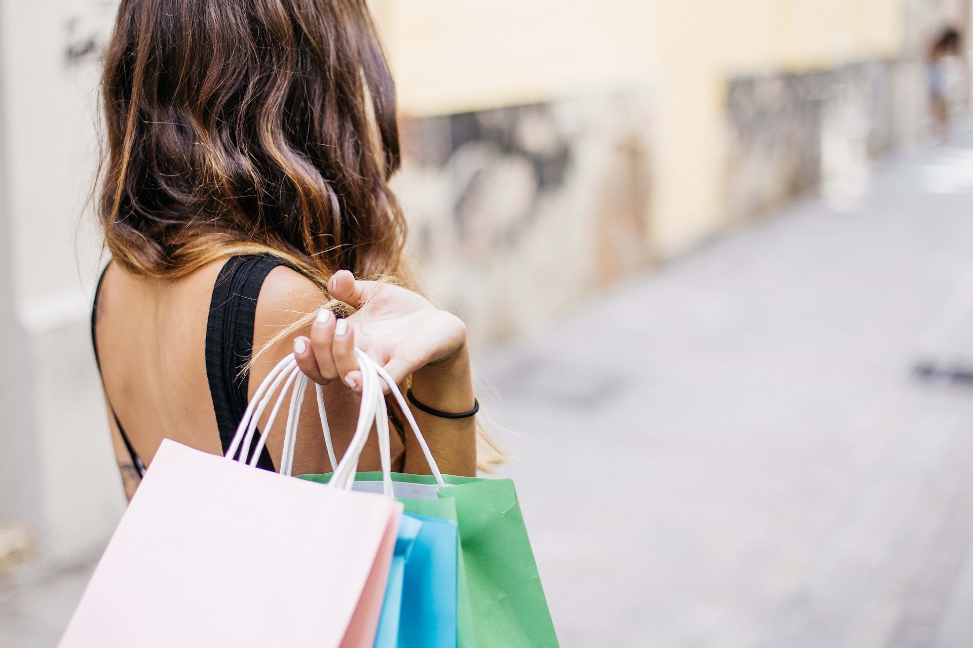 Mengenal Retail Therapy, Tindakan Berbelanja untuk Perbaiki Mood