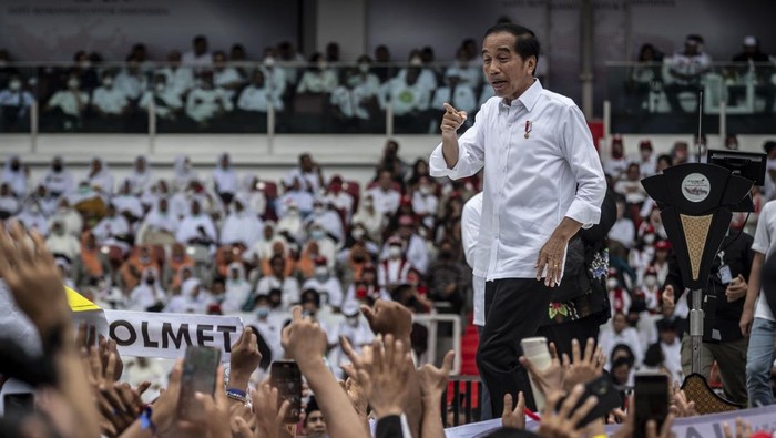 Gegara “Rambut Putih dan Kening Berkerut”, Rambut Ganjar Mendadak Hitam