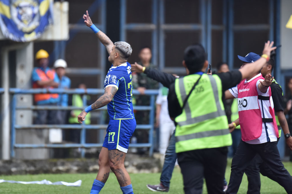 Duel El Clasico Liga 1: Persib Kalahkan Persija 1-0 di GBLA