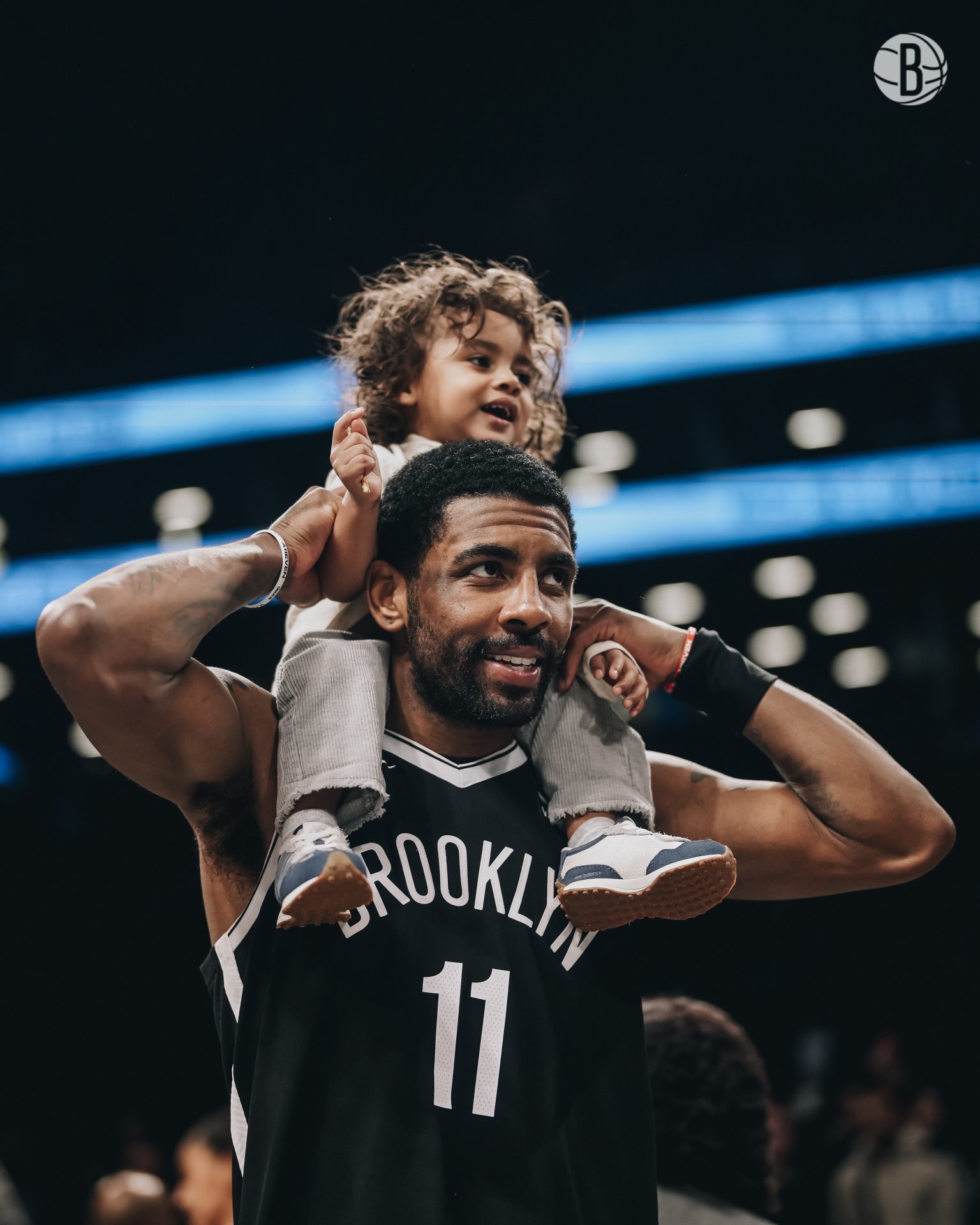Lakers Gigit Jari, Saga Kyrie Irving Berakhir di Mavericks
