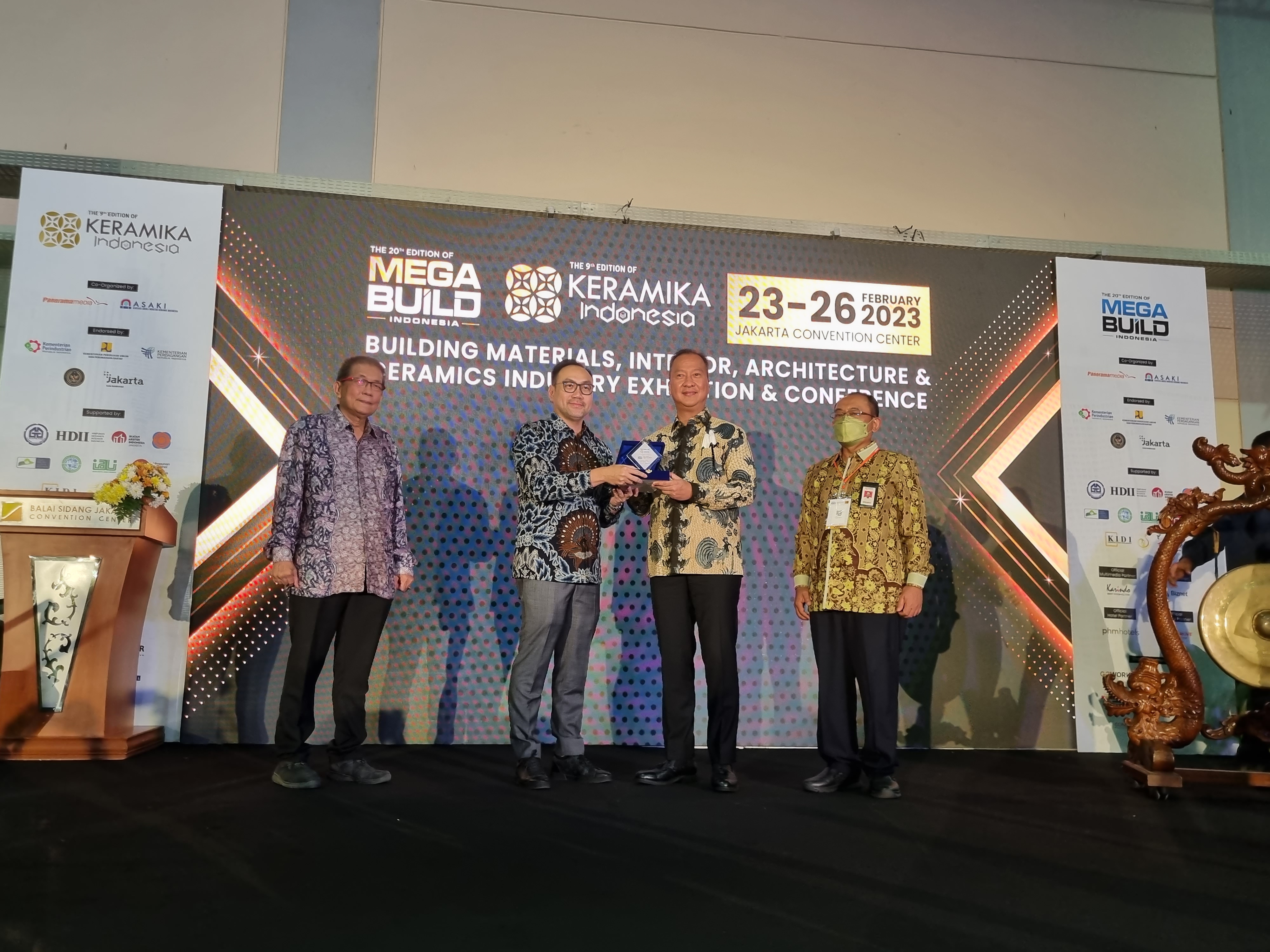 Megabuild dan Keramika Indonesia 2023 Resmi Dibuka, Pamerkan Ratusan Produk Konstruksi Baru