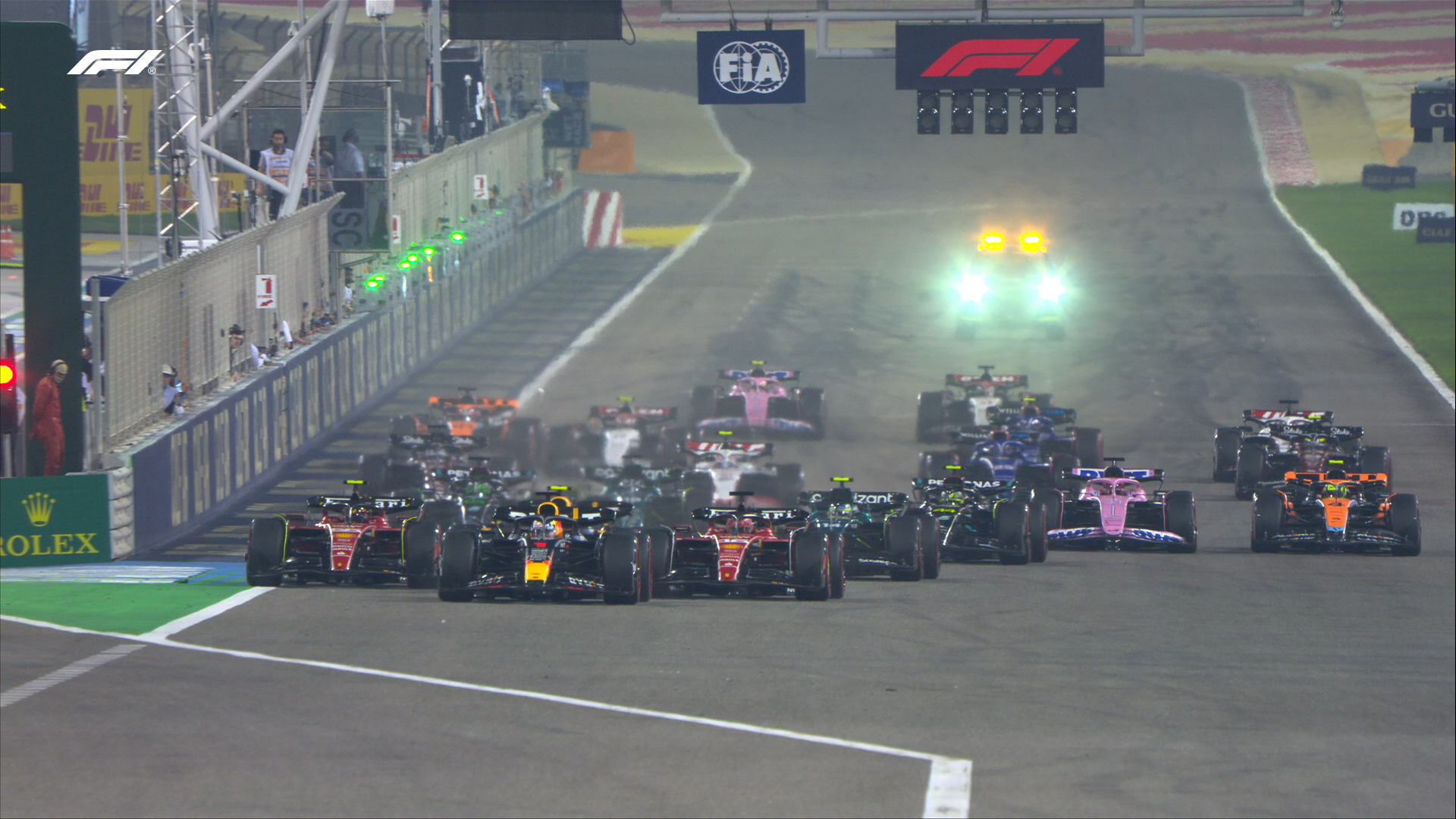 Max Verstappen Juara F1 Bahrain, Charles Leclerc Merana Ferrari Mogok