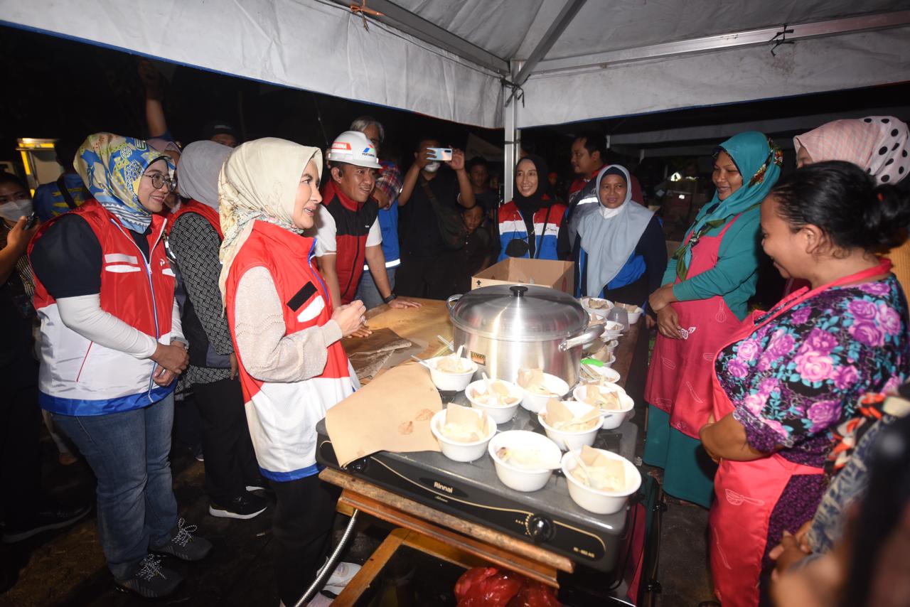 Direksi Pertamina Jenguk Korban Insiden Plumpang di RSPP