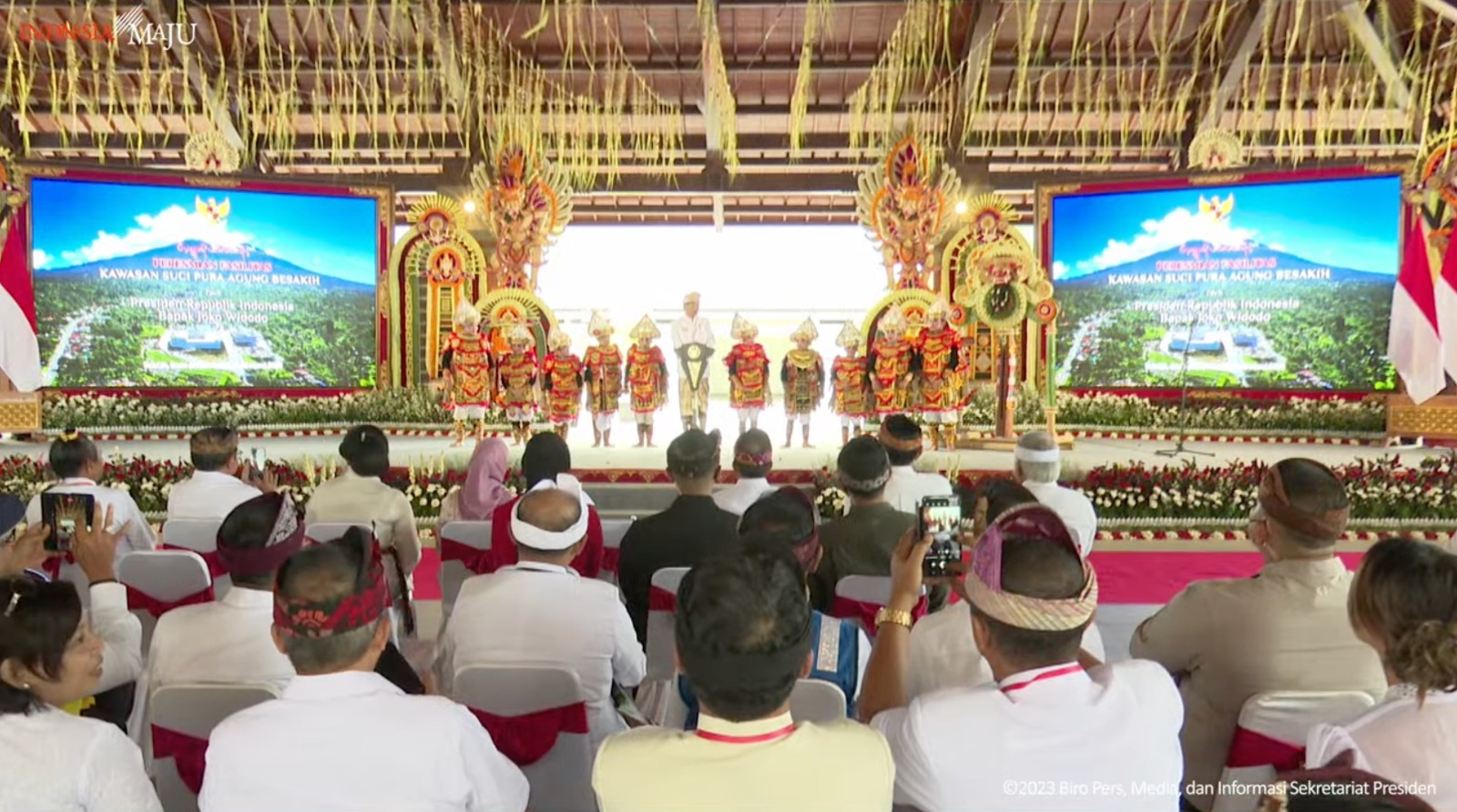 Presiden Jokowi Resmikan Fasilitas Kawasan Suci Pura Agung Besakih